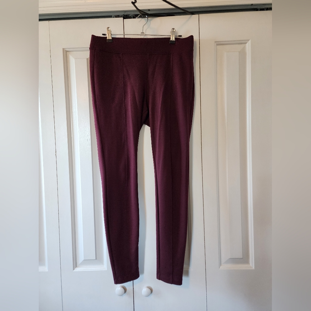 Old Navy burgundy Stevie pant
